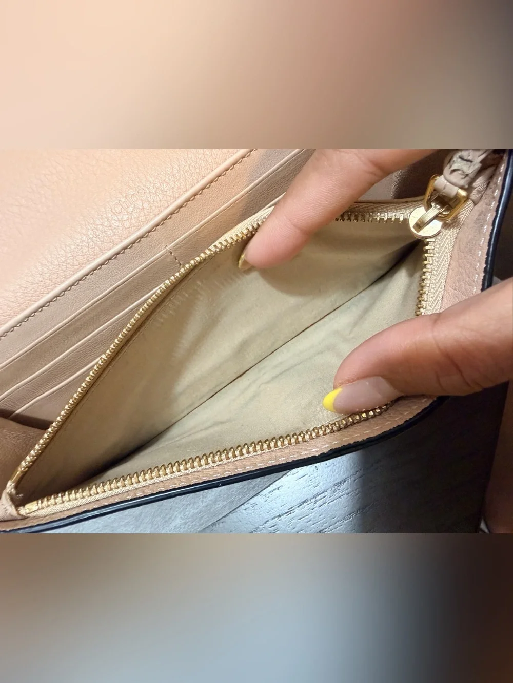 Chloé Bifold Long Wallet in Beige